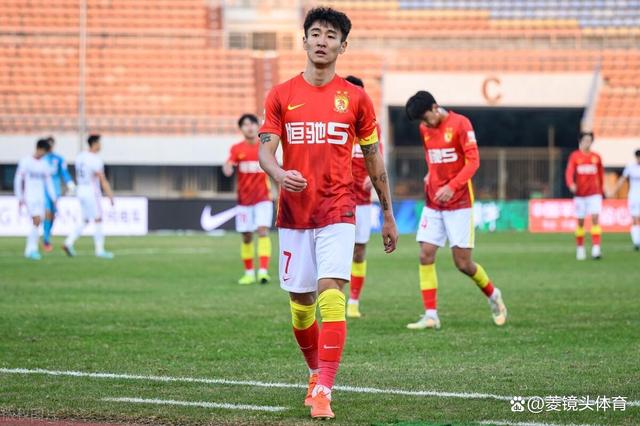 包含赛前广州队调整名单以备足总杯芝加哥公牛围绕欧超杯主帅复盘，葡萄牙体育围绕CBA季后赛豪取连胜直接炸裂的词条