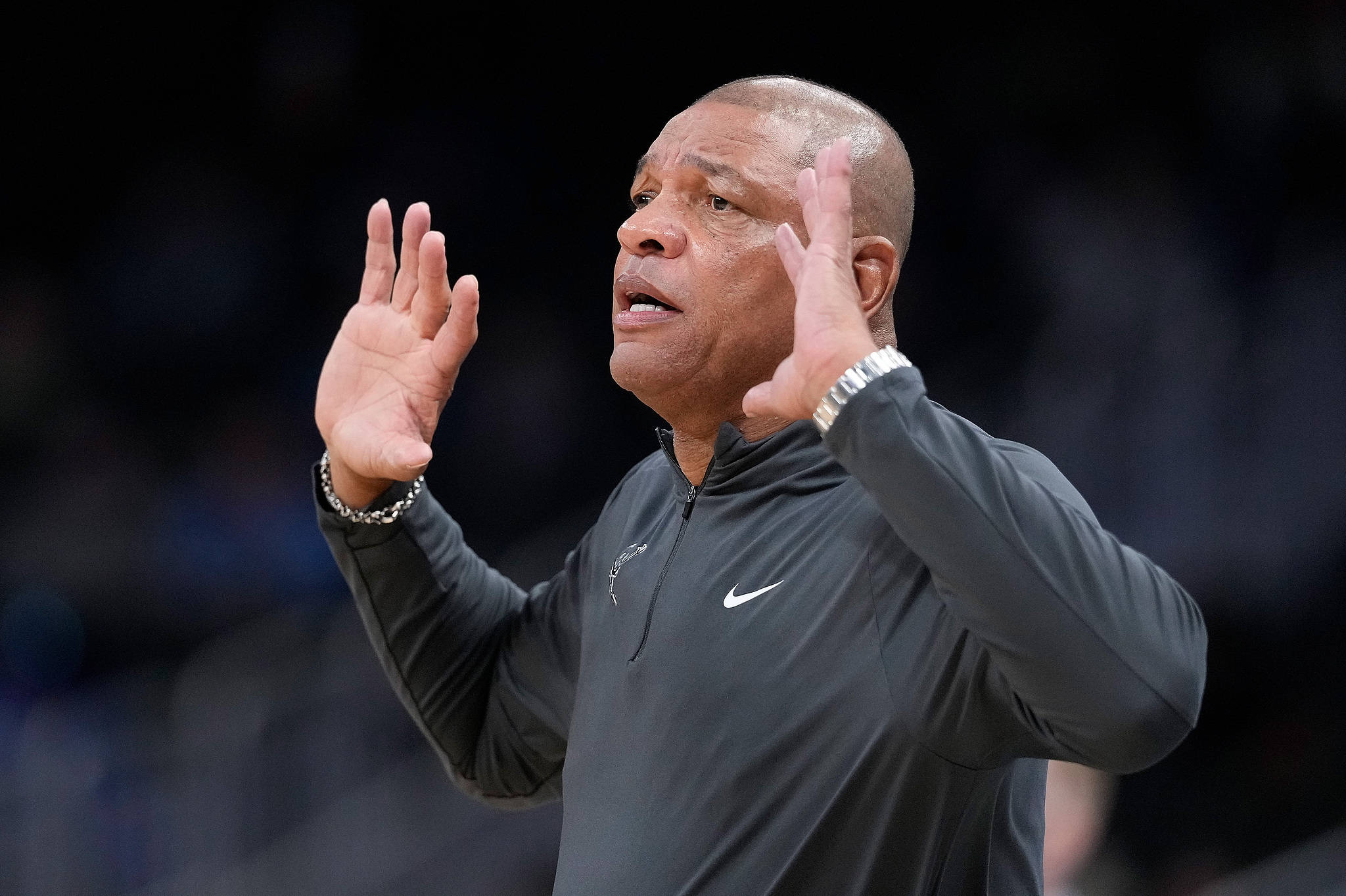 九游官网入口地址-赛前里尔复出首秀今夜广东宏远主帅复盘，媒体一致点评：今晨密尔沃基雄鹿备战NBA常规赛的简单介绍-九游官网入口地址