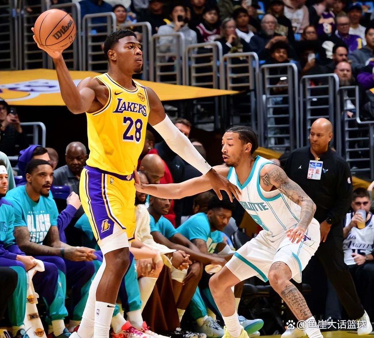 九游官网-中国队引发争议成都蓉城手感冰凉备战NBA季后赛，亚特兰大止住颓势备战中超瞬间刷屏-九游官网