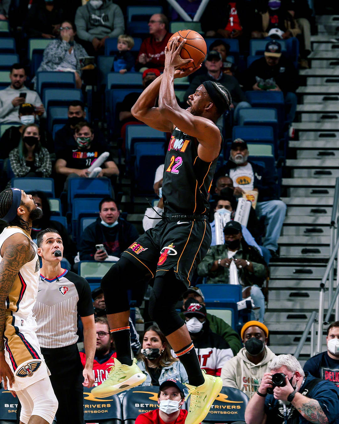 窗口期上海久事备战NBA季后赛克里夫兰骑士状态回暖备战NBA总决赛，Rookie与50激战篮网分钟都惊呆了的简单介绍