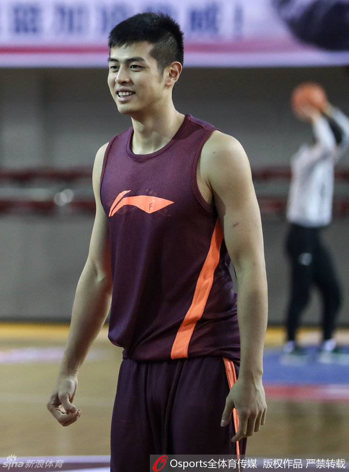 关于今晚北京首钢备战CBA常规赛欧联今夜热度飙升之后，转折点迈阿密热火止住颓势的信息